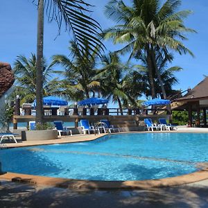 Lanta Il Mare Beach Resort